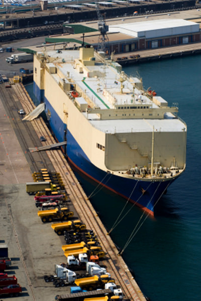 Tips for Delivering Your Vehicle to the Port Safely